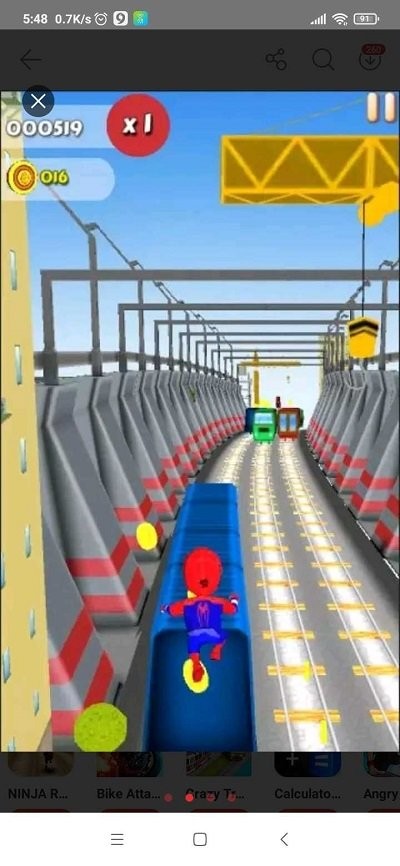 蜘蛛地铁冲浪者游戏