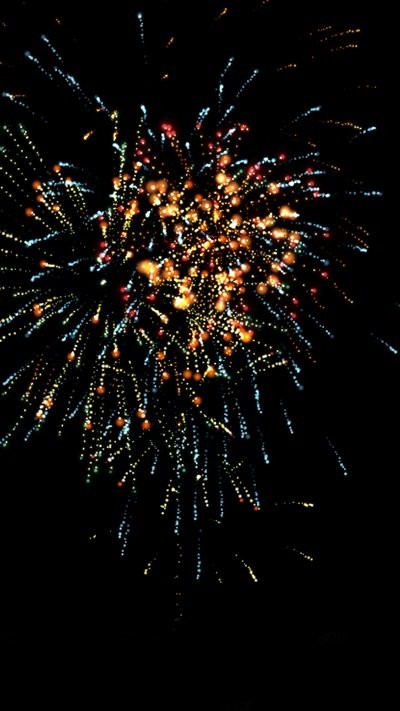 炫彩烟花模拟手机版